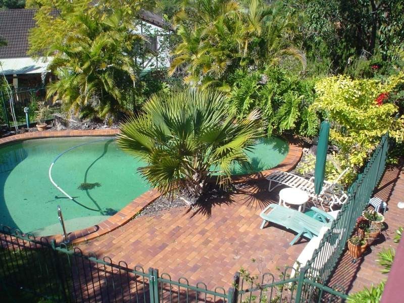 15 Mazzard Street, Bellbowrie QLD 4070