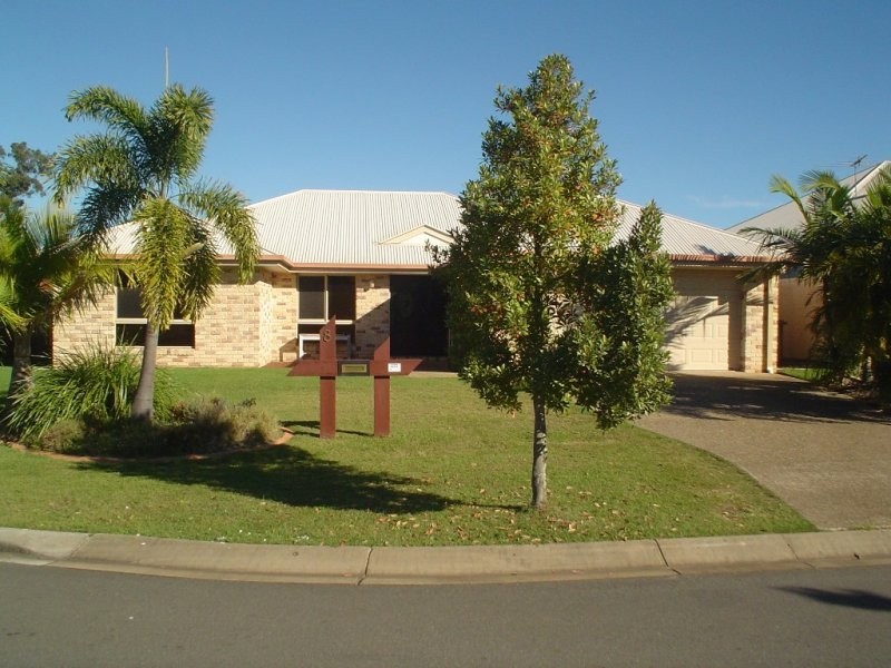 8 Brentwood Place, Moggill QLD 4070