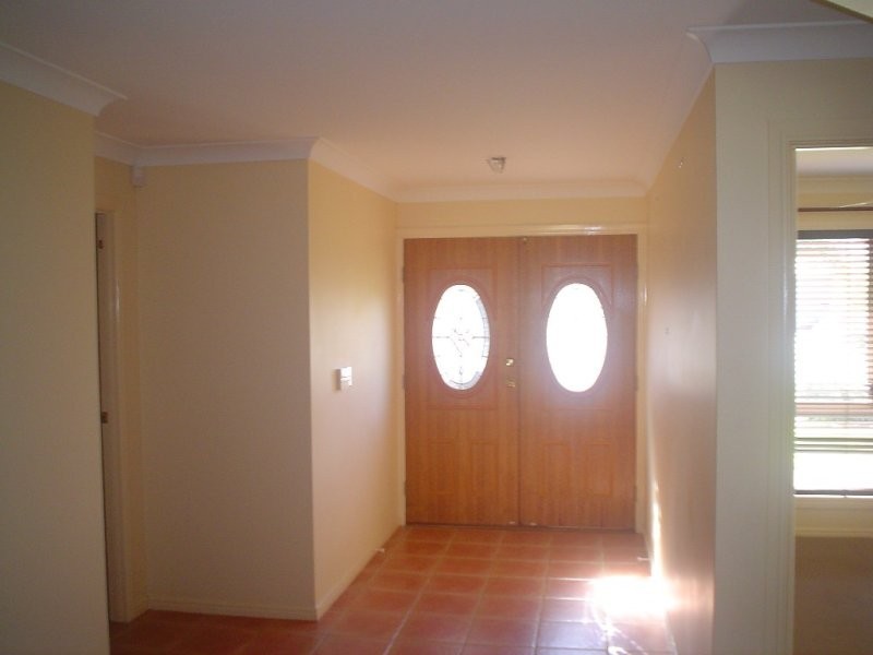 8 Brentwood Place, Moggill QLD 4070