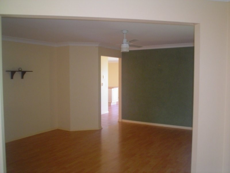 8 Brentwood Place, Moggill QLD 4070