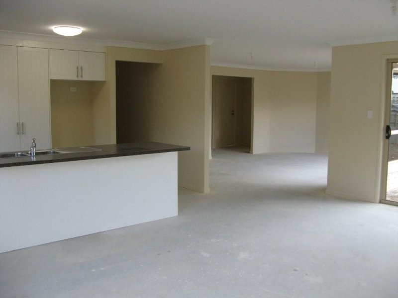 37 Zoe Place, Moggill QLD 4070