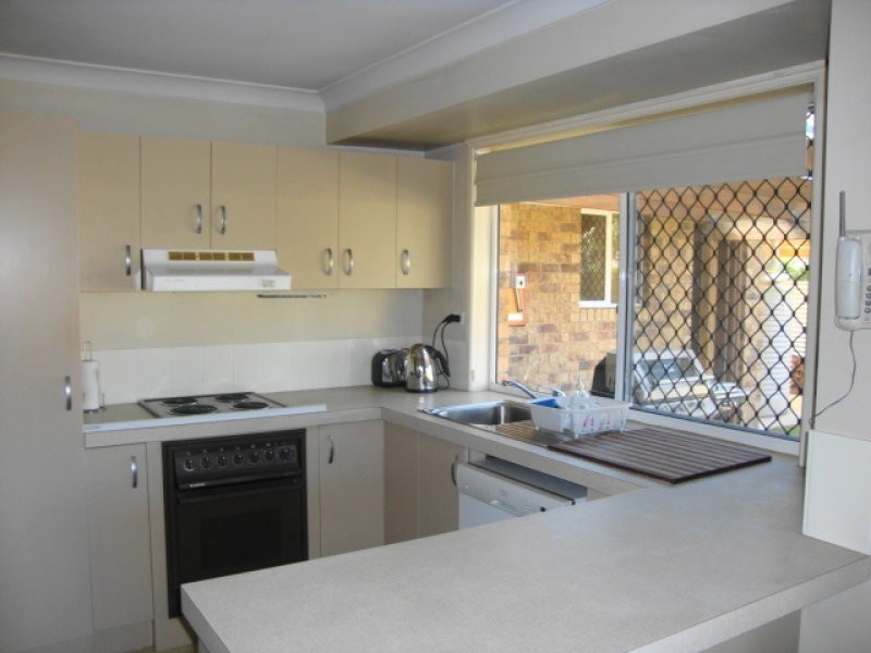 6 Oakmont Grove, Karana Downs QLD 4306