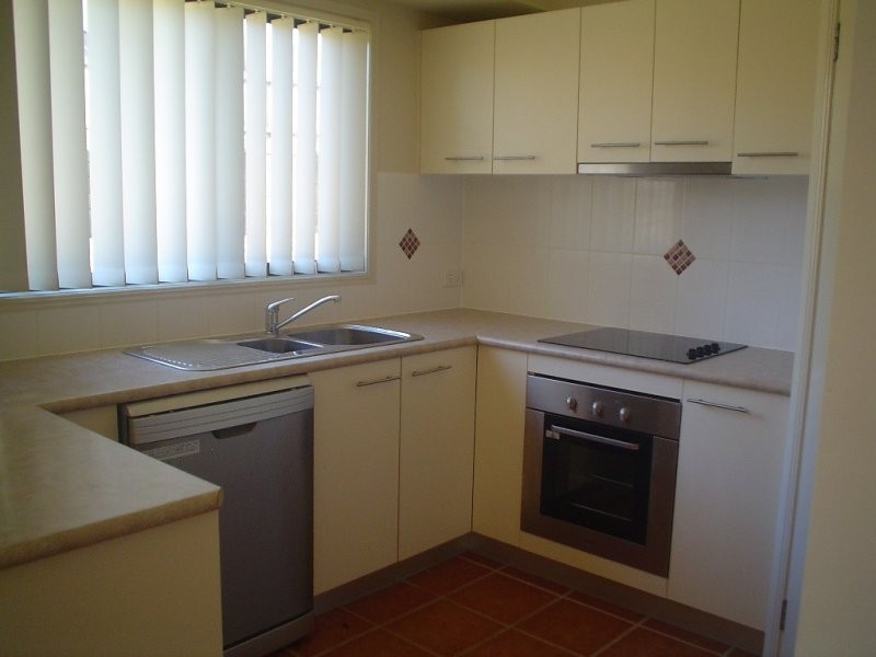 71 Lagoon Crescent, Bellbowrie QLD 4070