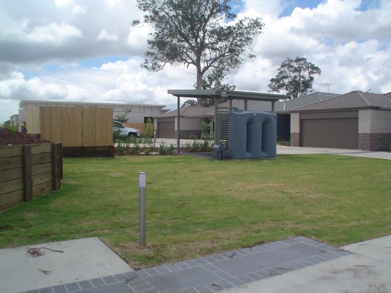 98 Joseph Ave, Moggill QLD 4070
