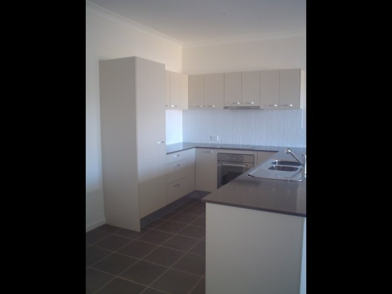 98 Joseph Ave, Moggill QLD 4070