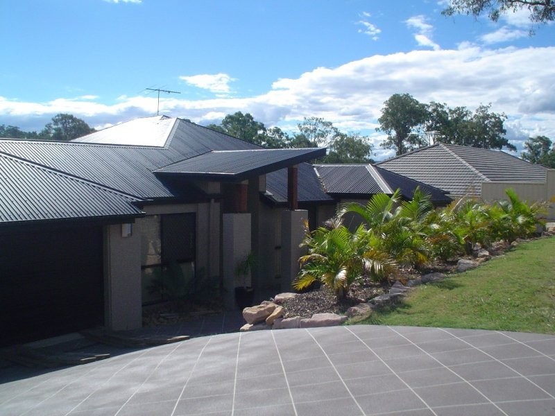 3 Arthur Terrace, Moggill QLD 4070