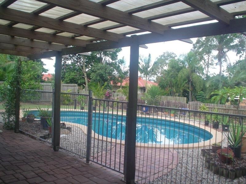 14 Pandian Crescent, Bellbowrie QLD 4070