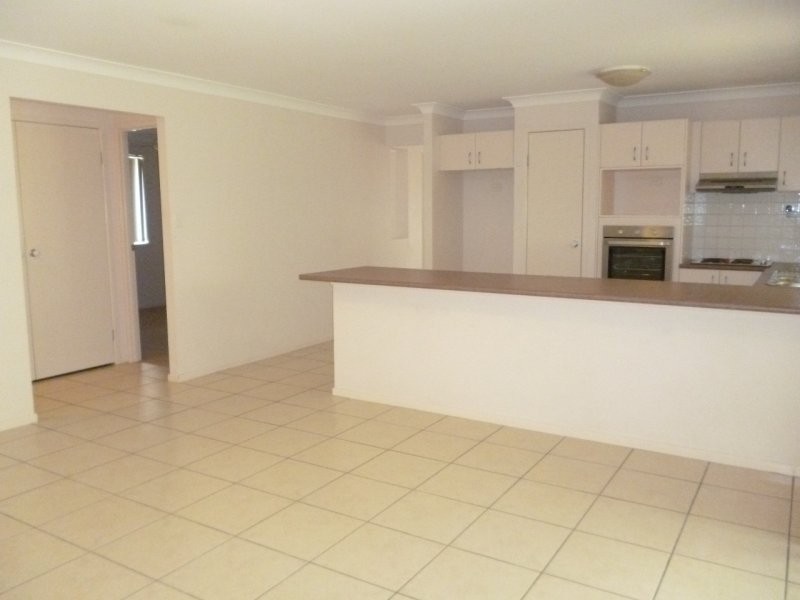 44 Lagoon Crescent, Bellbowrie QLD 4070