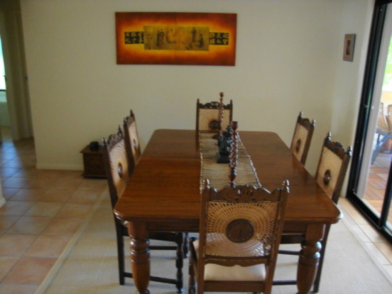 8 Haase Place, Bellbowrie QLD 4070