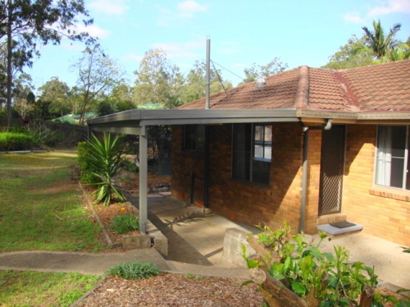 16 Conebush Crescent, Bellbowrie QLD 4070