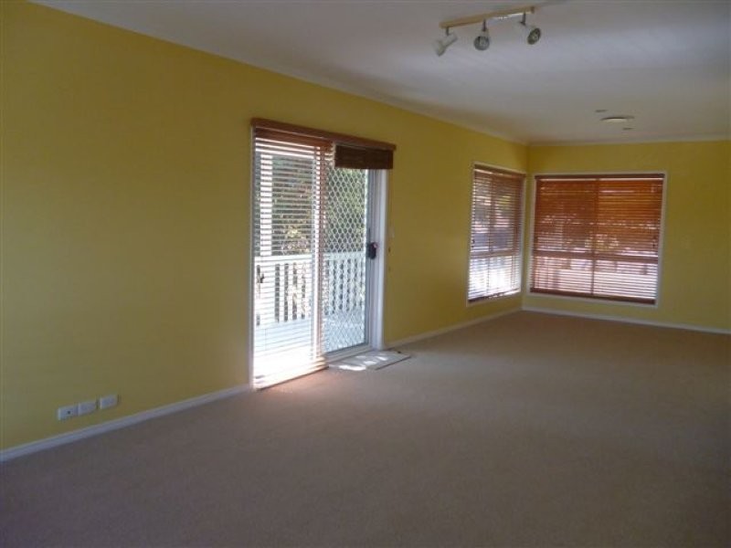 7 Wattlebrush Close, Bellbowrie QLD 4070