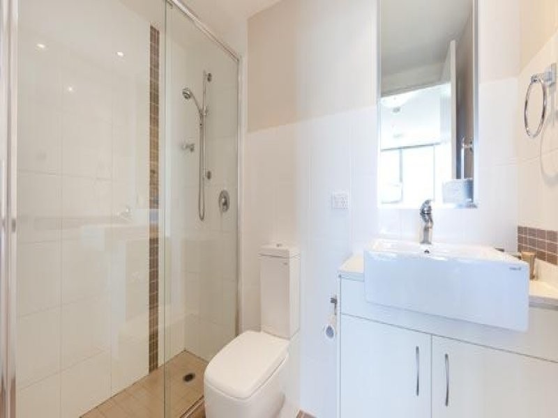11 Ellenborough Street, Ipswich QLD 4305