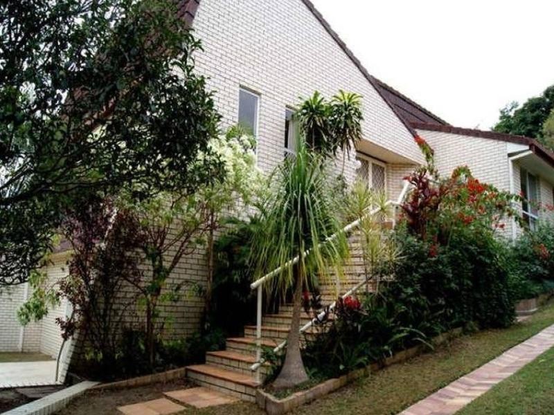 21 Mazzard Street, Bellbowrie QLD 4070