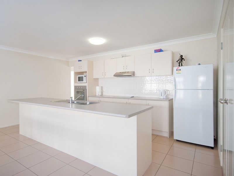 11 Eucalypt Place, Anstead QLD 4070