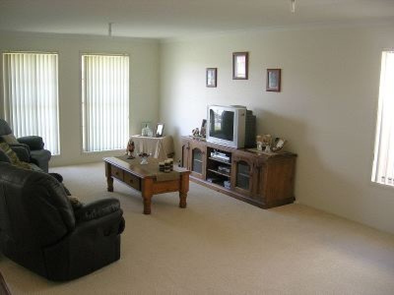 81 Isa Road, Worrigee NSW 2540