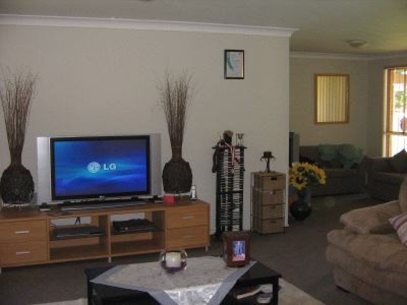 52 Robinia Way, Worrigee NSW 2540