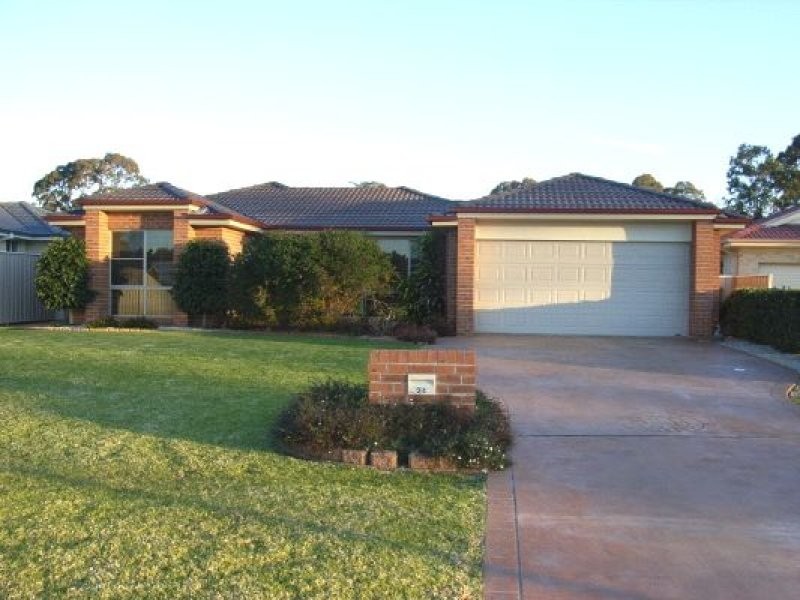 24 Lightwood Drive, West Nowra NSW 2541