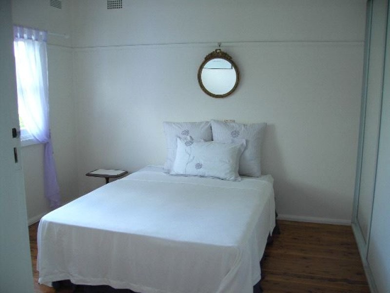 10 Huxley Street, Nowra NSW 2541