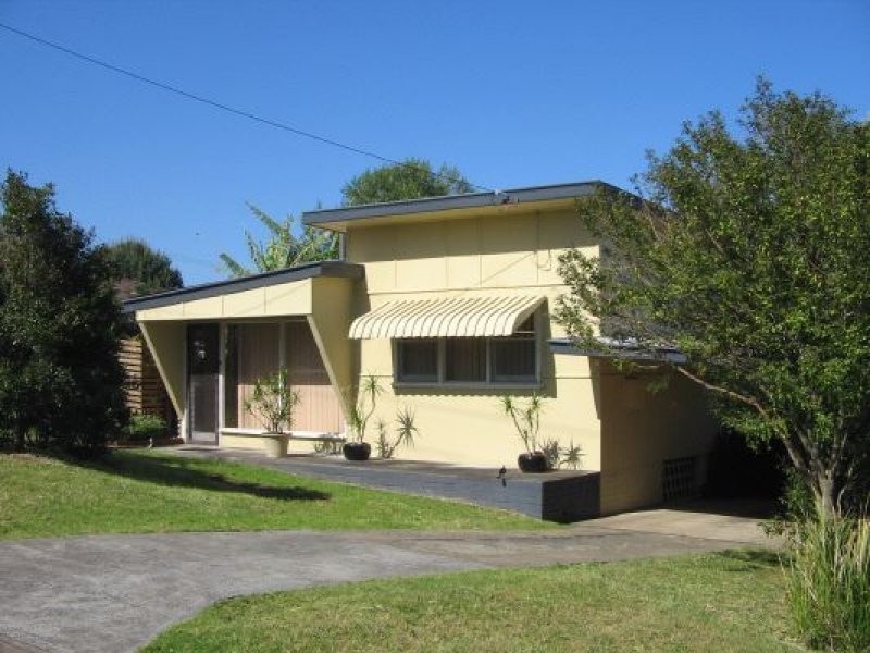 28 Tarawal Street, Bomaderry NSW 2541