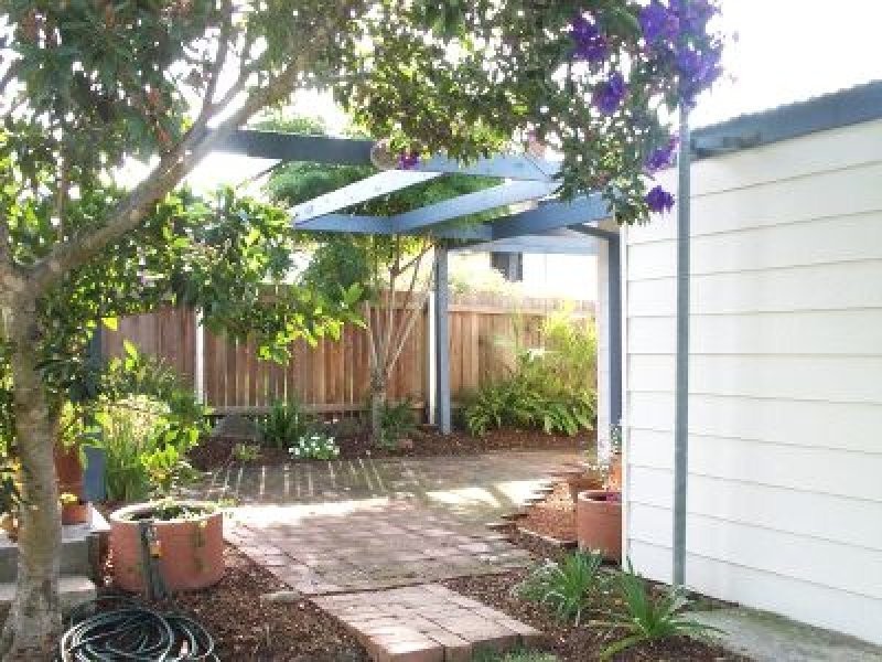 42 Douglas Street, Nowra NSW 2541