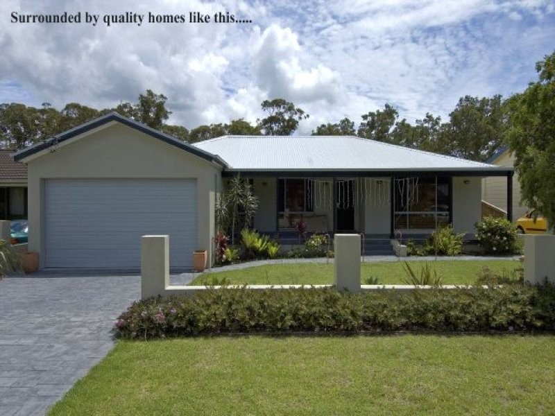17 Lovegrove Street, Shoalhaven Heads NSW 2535
