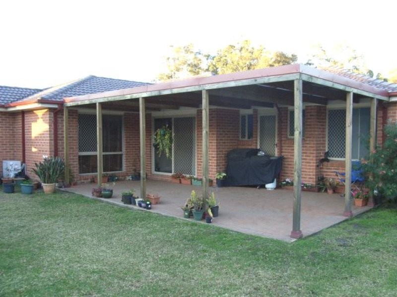 24 Lightwood Drive, West Nowra NSW 2541