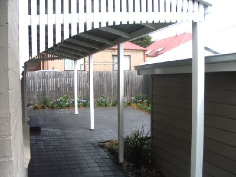 12a Bunberra Street, Bomaderry NSW 2541