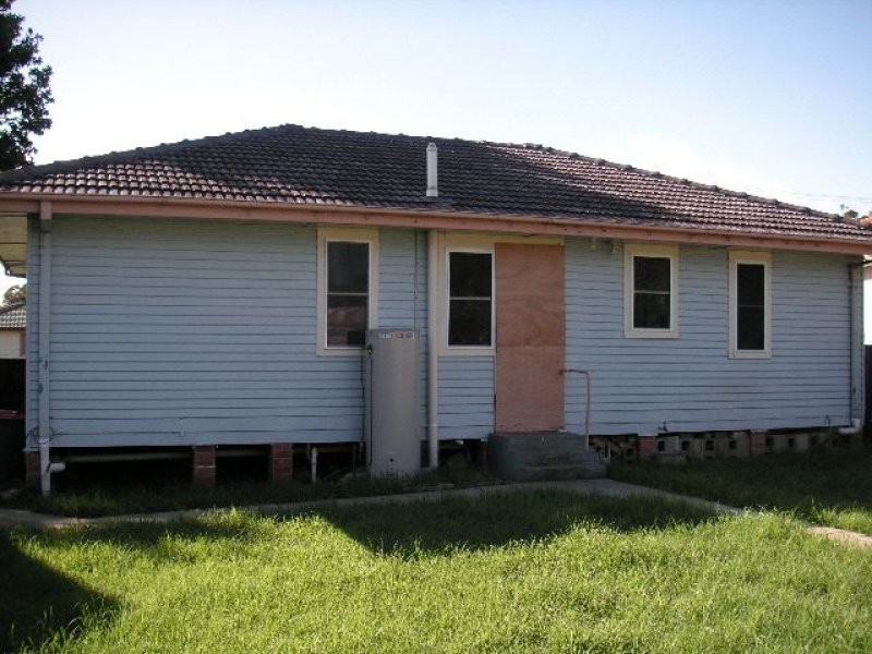 17 McKay Street, Nowra NSW 2541