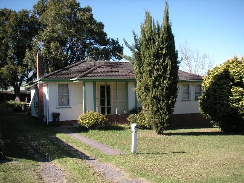 26 Dalwah Street, Bomaderry NSW 2541