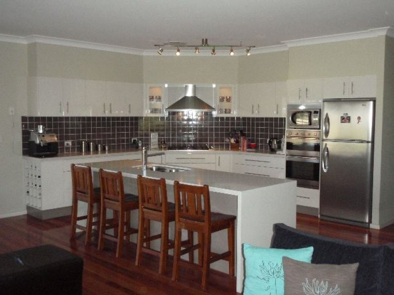 11 Lacebark Grove, Worrigee NSW 2540