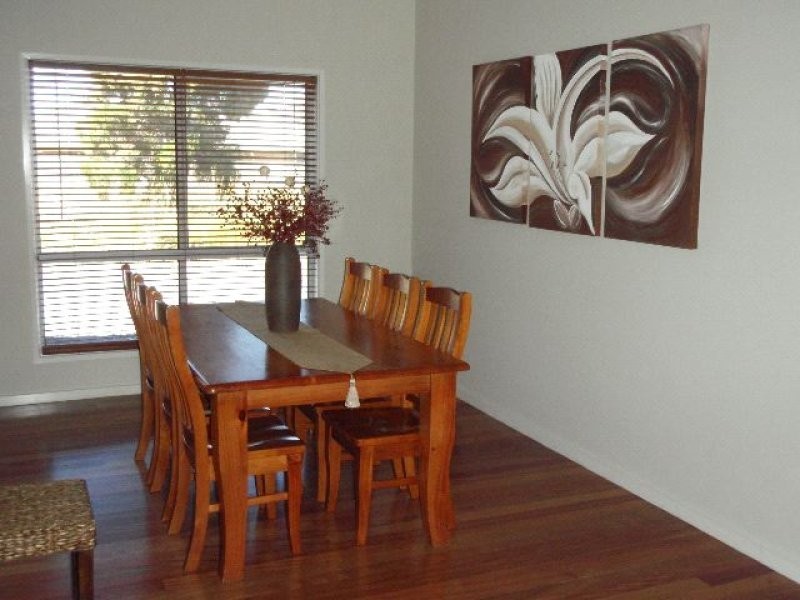 11 Lacebark Grove, Worrigee NSW 2540