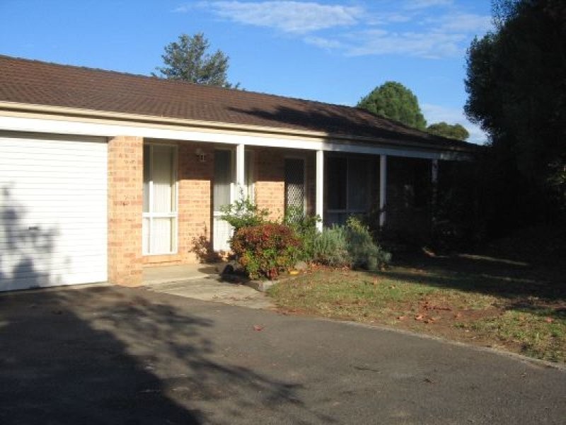 26 Lyndhurst Drive, Bomaderry NSW 2541