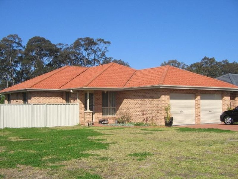 12 Hannah Place, Worrigee NSW 2540
