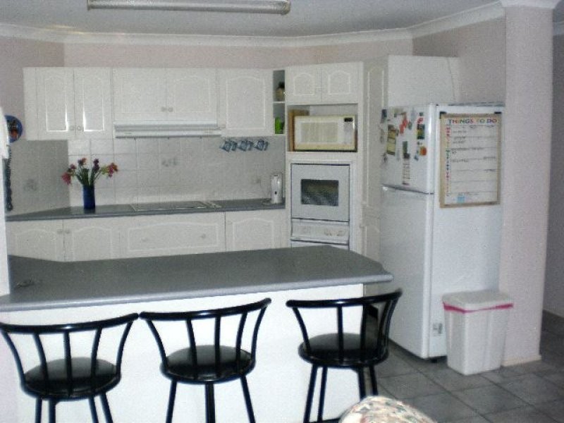 30 Illawarra Circuit, Worrigee NSW 2540