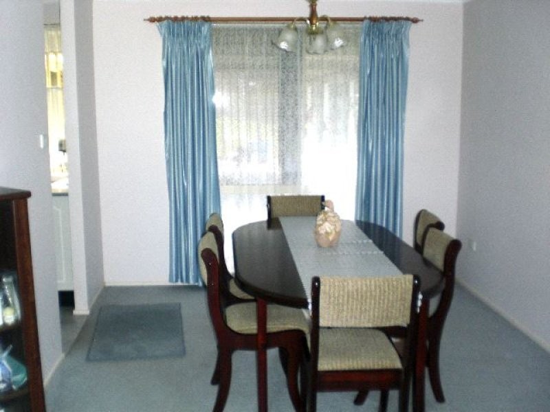 30 Illawarra Circuit, Worrigee NSW 2540