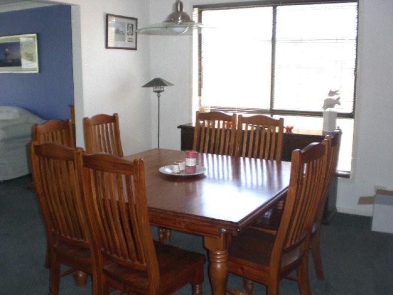 24 Emerald Drive, Meroo Meadow NSW 2540