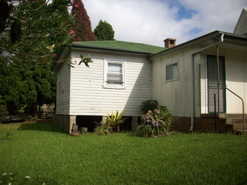 14 Tallayang Street, Bomaderry NSW 2541