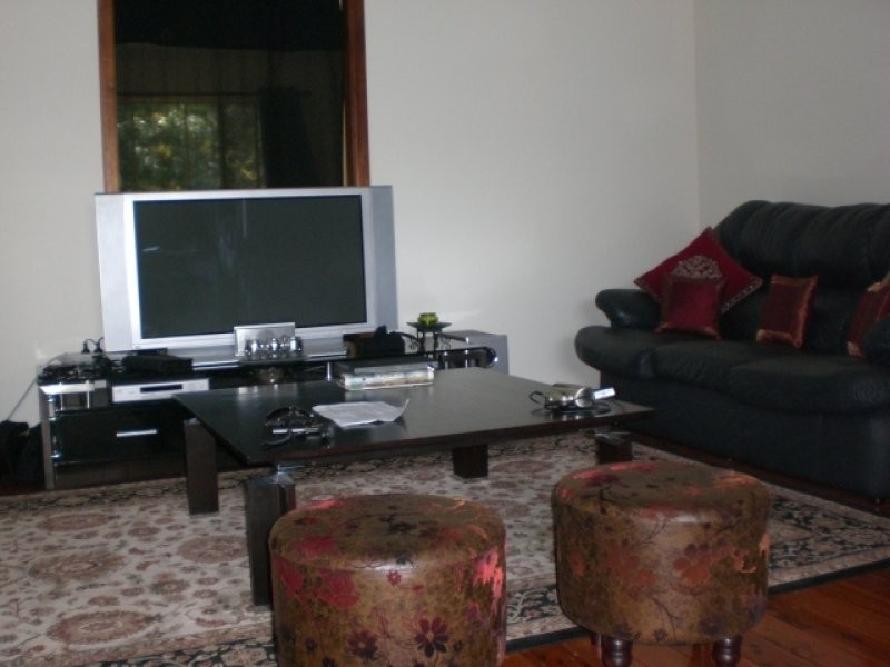 2 McDonald Avenue, Nowra NSW 2541