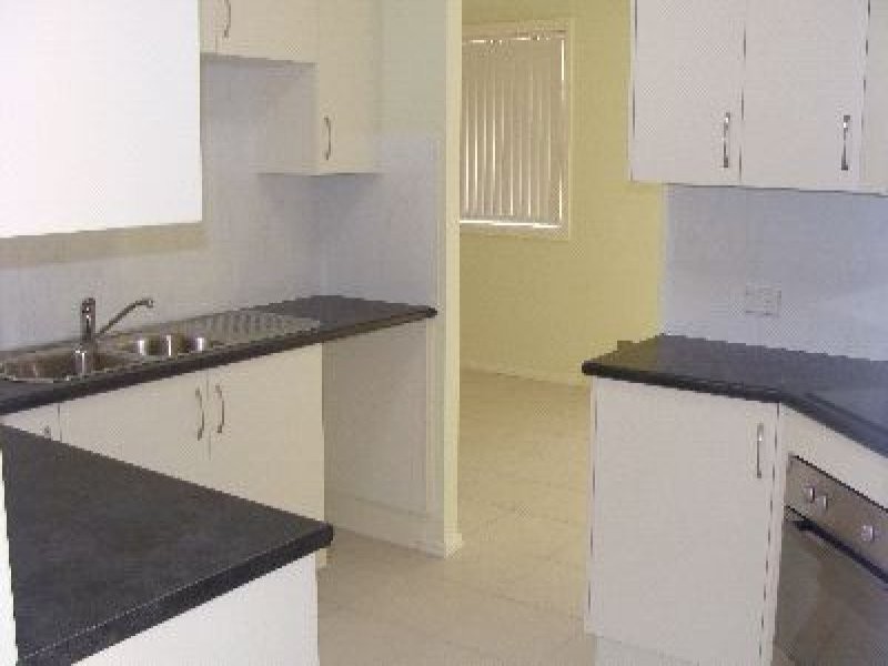 7 Holloway Road, Nowra NSW 2541