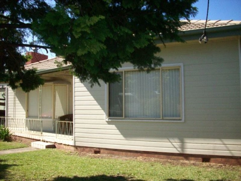 422 Princes Highway, Bomaderry NSW 2541