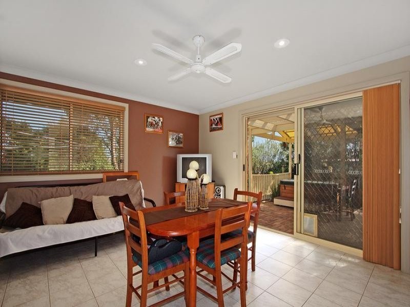 14 Robinia Way, Worrigee NSW 2540