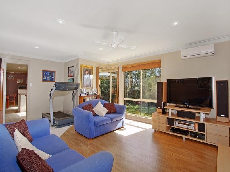 14 Robinia Way, Worrigee NSW 2540