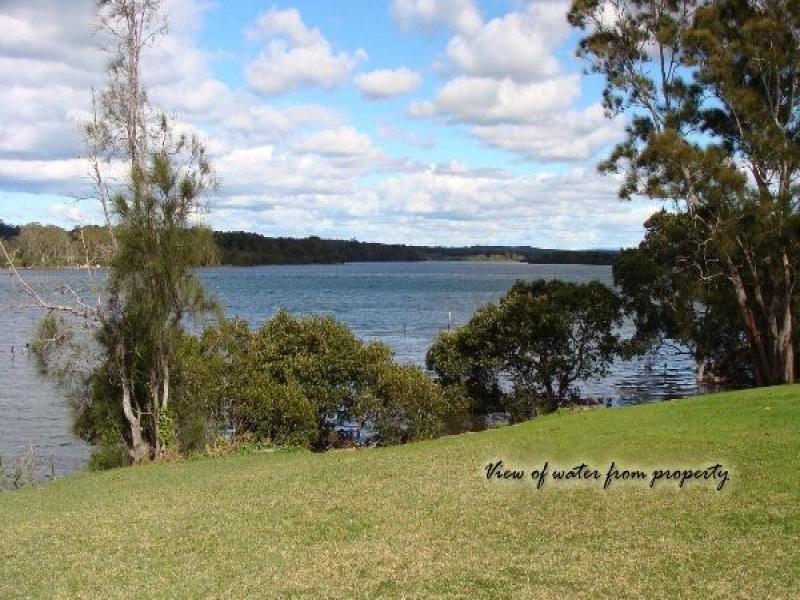 18 Crookhaven Drive, Greenwell Point NSW 2540