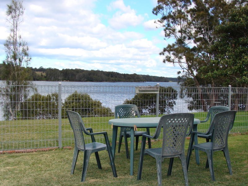 18 Crookhaven Drive, Greenwell Point NSW 2540