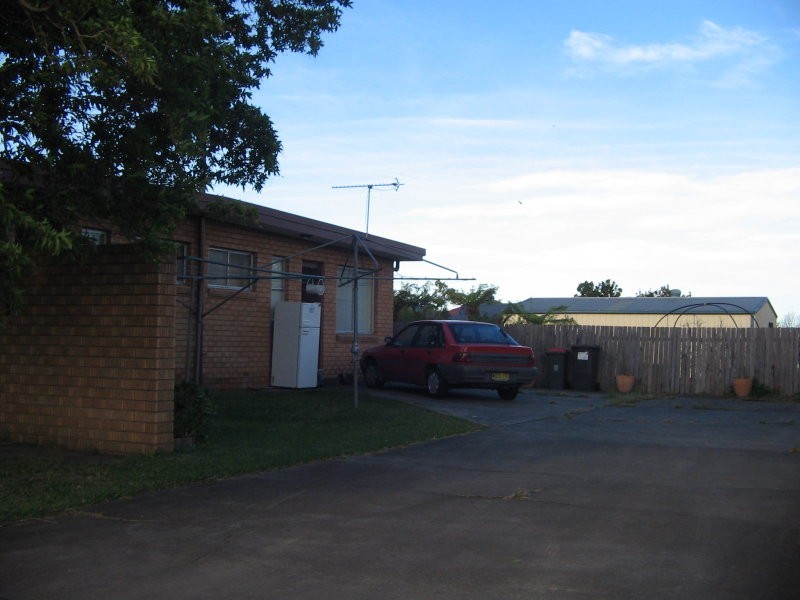 32 Birriley Street, Bomaderry NSW 2541