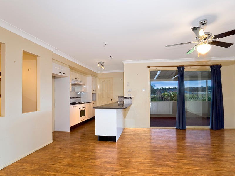 302 Stringybark Road, Nowra Hill NSW 2540