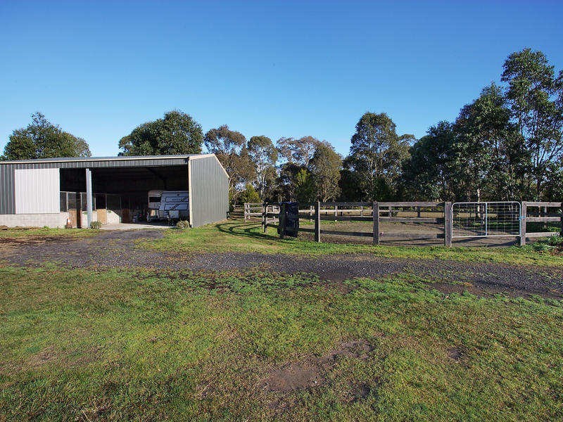 302 Stringybark Road, Nowra Hill NSW 2540