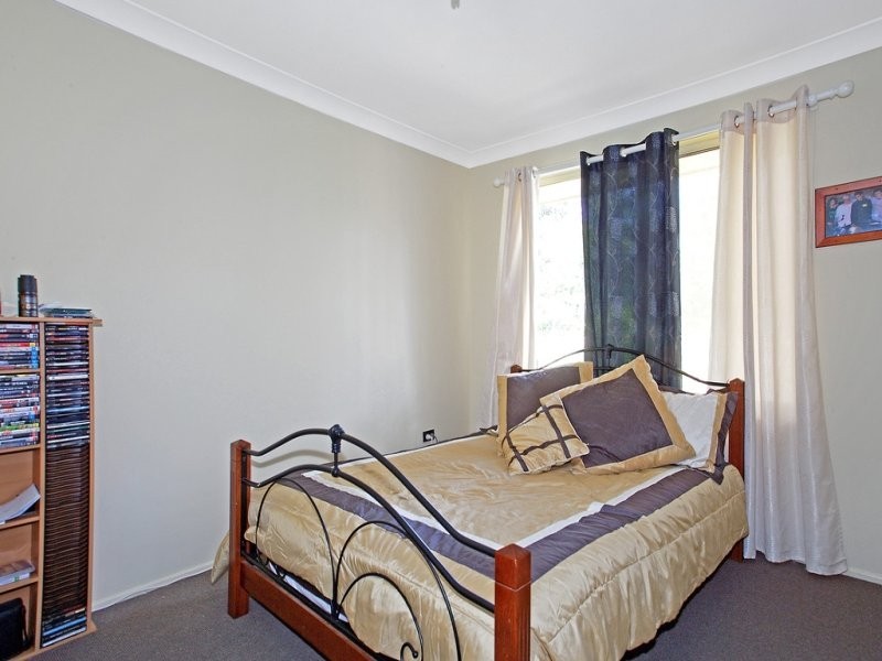 16 Olympic Drive, West Nowra NSW 2541
