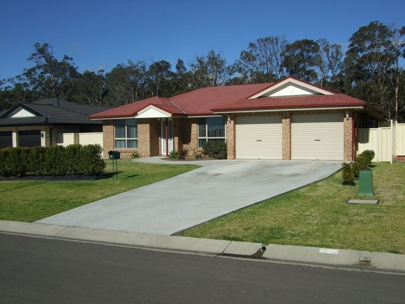 9 Jewel Street, Worrigee NSW 2540