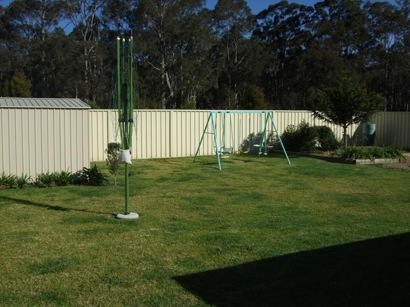 9 Jewel Street, Worrigee NSW 2540